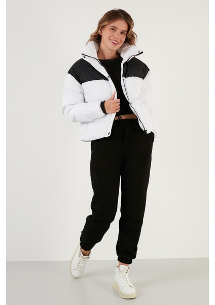 Renk Bloklu Dik Yaka Regular Fit Kısa Mont Bayan Mont 4972016