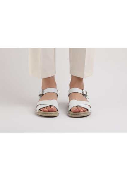 Beyaz Kadın Sandalet Deri Rahat modelleri