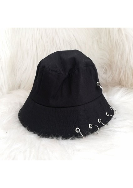Piercingli Bucket Şapka