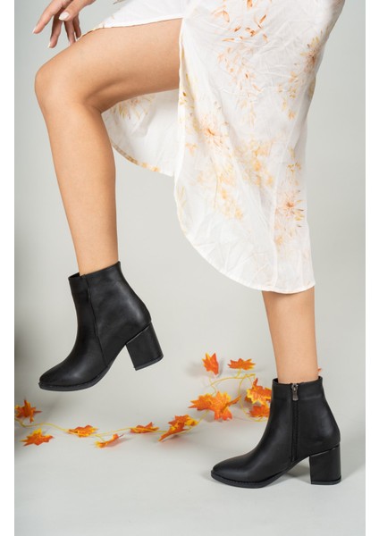 Siyah Cilt Kadın Bot 0012893S modelleri