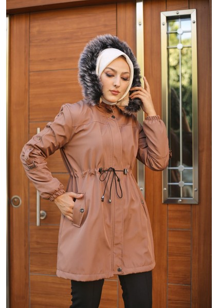 Pembe Içi Kürklü ve Su Geçirmez Kadın Kışlık Mont & Kaban modelleri
