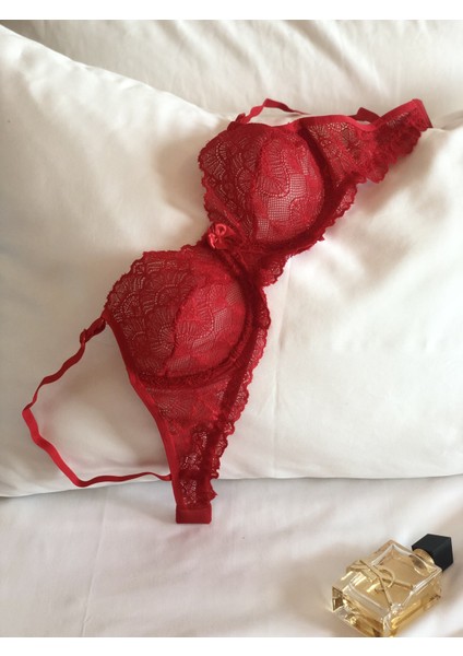 Zag Lingerie Yumuşak Dantelli Sütyen Külot Takımı