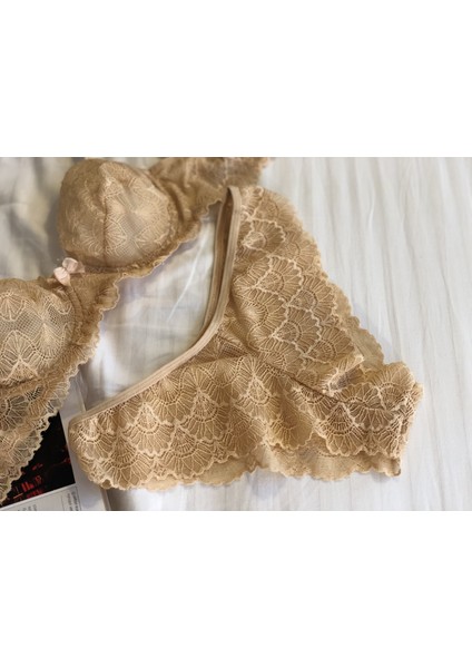 Zag Lingerie Yumuşak Dantelli Sütyen Külot Takımı