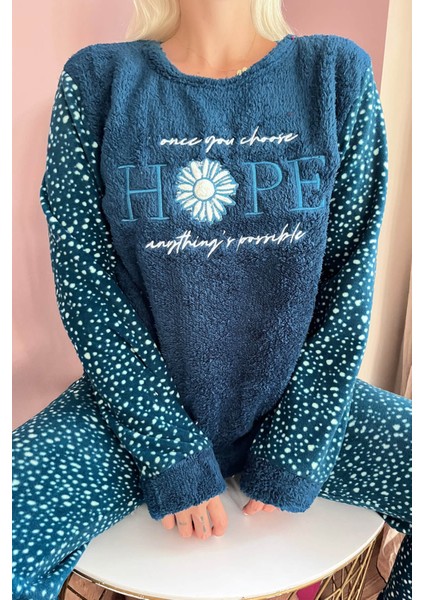 Lacivert Hope Desenli Kadın Peluş Pijama Takımı indirimleri