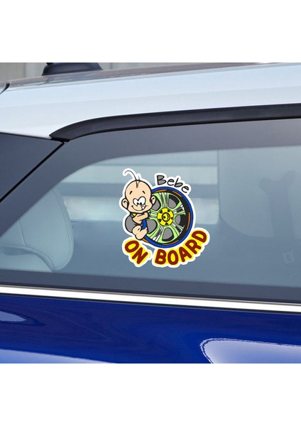 Arabada Sevimli Bebek Var Sticker Yapıştırma 2ADET 10CM Md4
