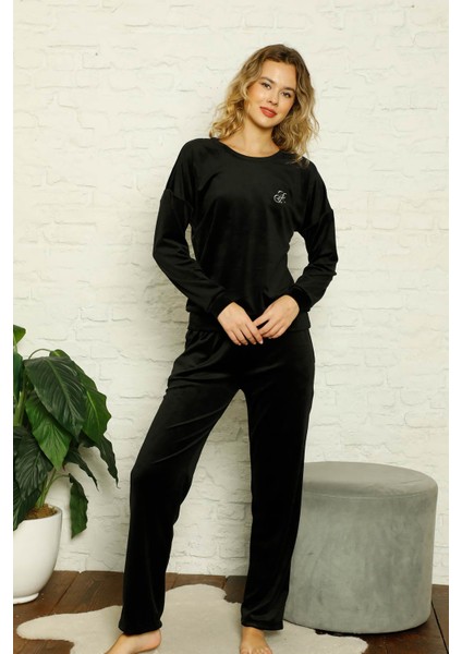 Luxury Velvet Collection Ipeksi Kadife Pijama Takımı