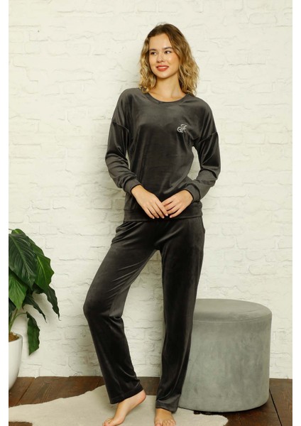 Luxury Velvet Collection Ipeksi Kadife Pijama Takımı