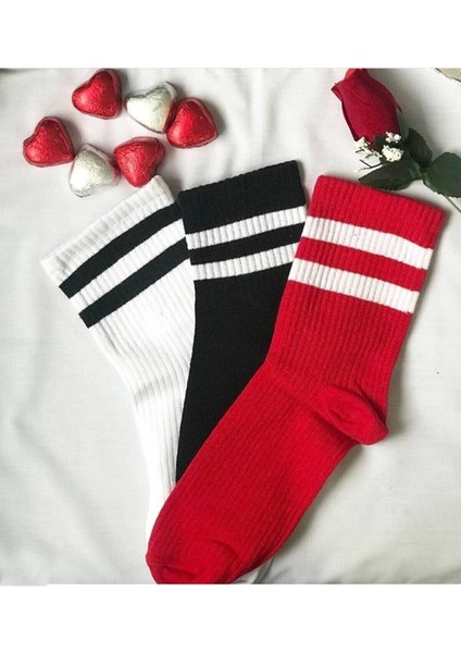 Meguca Socks Unisex Siyah Beyaz Kırmızı Spor Kolej Çorap Seti 3 Çift