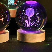 Keyfim Shop Işıklı Ahşap Kaideli Aya Çıkan Astronot Cam Küre 8cm*6cm