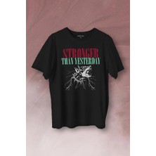 Kendim Seçtim Stronger Than Yesterday Dünden Daha Güçlü Dog Typo Köpek Baskılı Tişört  T-Shirt