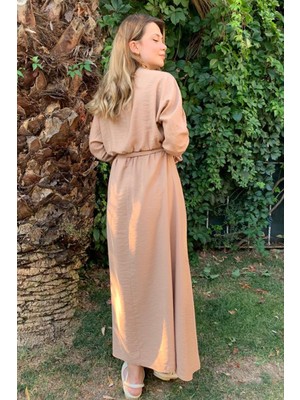 Sista Krem Rengi Pamuklu Kumaş Uzun Şık ve Kurtarıcı Belden Lastikli Tesettür Elbise