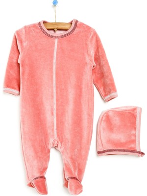 HelloBaby Yenidoğan Kadife Tulum-Şapka 2li Set