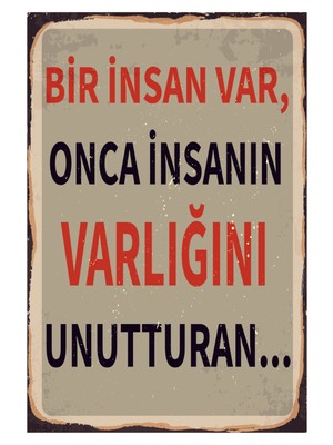 Hyl Bir Insan Var Onca Insanın Varlığını Ahşap Poster