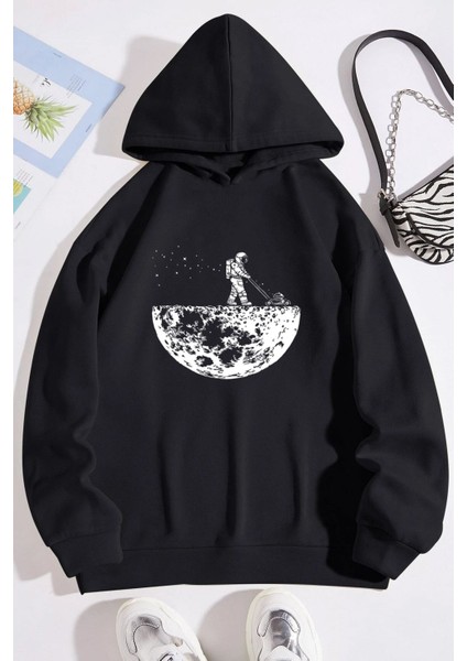 Uzay Temalı Sweatshirt