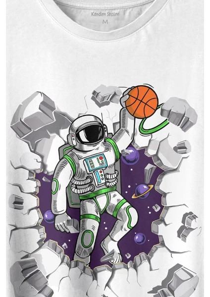 Uzayda Satürn Gezegeni Yanında Basketbol Oynayan Astronot Baskılı Tişört T-Shirt Beyaz