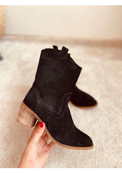 Siyah Süet Bot modelleri