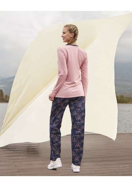 Kadın Pembe-Lacivert Çiçek Desenli Marka Baskılı Uzun Kol T-Shirt Pijama Takımı 4053 fiyatları