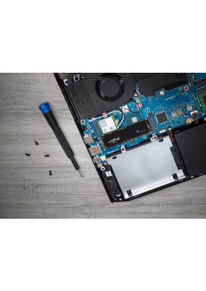 P3 2TB  3D NAND NVMe PCIe M.2 SSD (3500-3000 MB/s) CT2000P3SSD8