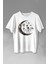 Uzayda Ayda Satürn Gezegeni Yanında Basketbol Oynayan Astronot Baskılı Tişört T-Shirt Beyaz 1