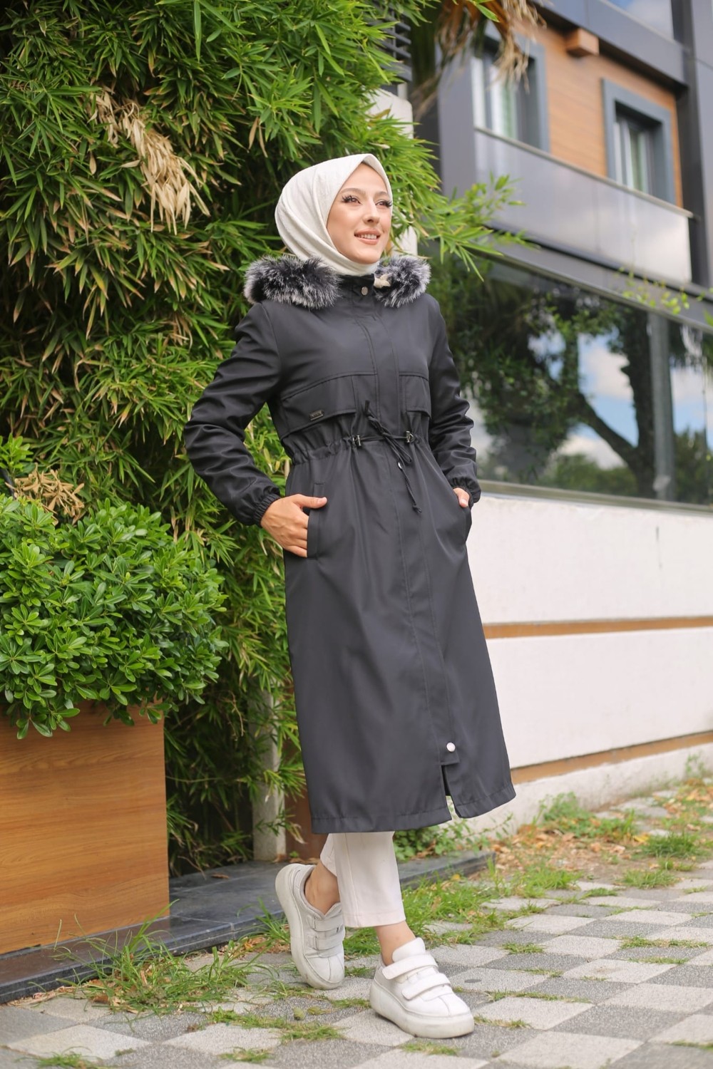 Vibeys Collection Siyah Içi Kürklü ve Su Geçirmez Kadın Kışlık Mont & Kaban