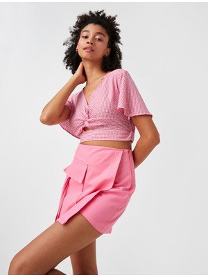 Crop Bluz V Yaka Pencere Detaylı Desenlicrop Blouse V Neck Cut Out Detail Patterned