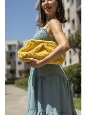 BY Sinem Dusunsel Kadın Sarı Renk Star Model Cluch El Çantası