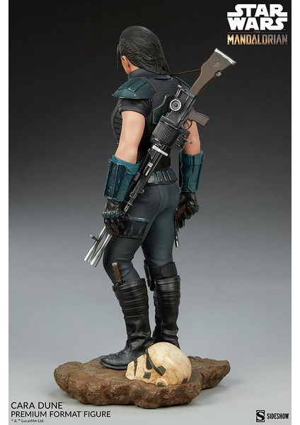 Cara Dune Premium Format Figure 300789 / Star Wars / The Mandalorian