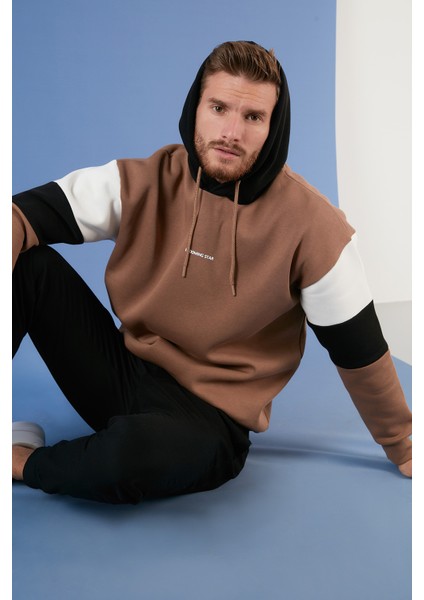 Renk Bloklu Regular Fit Kapüşonlu İçi Tüylü Yumuşak Şardonlu Sweat Erkek SWEAT 5905299
