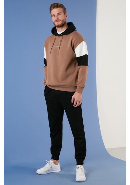 Renk Bloklu Regular Fit Kapüşonlu İçi Tüylü Yumuşak Şardonlu Sweat Erkek SWEAT 5905299 fiyatları