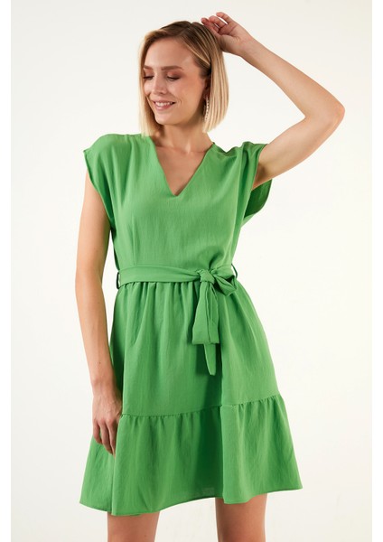 V Yaka Belden Bağlama Detaylı Elbise Bayan Elbise 6053681 fırsatları