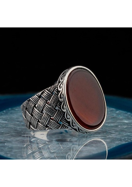 925 Ayar Gümüş Oval Kırmızı Akik Taşlı Örgü Desenli Erkek Yüzük