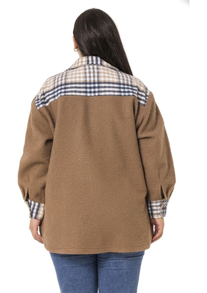 Büyük Beden Buklet ve Oduncu Kumaş Garnili Göğüsten Kapaklı Cepli Lacivert Vizon Ceket Gömlek modelleri