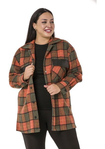 Büyük Beden Cep Kapakları ve Sırtı Deri Garnili Çıtçıtlı Ekose Haki Ceket Gömlek indirimleri