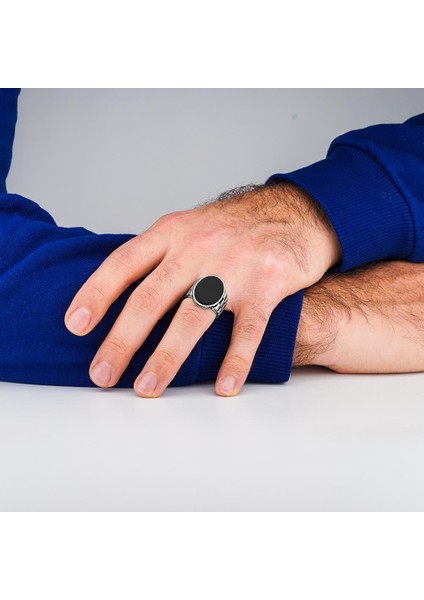 925 Ayar Gümüş Oval Siyah Oniks Taşlı Saat Kordon Tasarımlı Erkek Yüzük modelleri