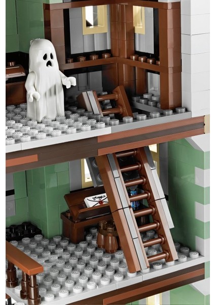 10228 Haunted House fırsatları