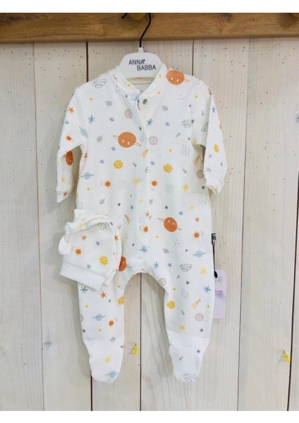 Gezegen Desenli Uzun Kollu Önden Çıtçıtlı Şapkalı Bebek Penye Tulum