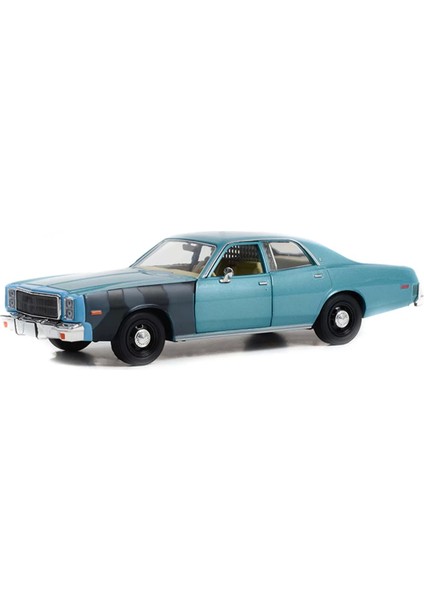 1:24 1977 Plymouth Fury Rick Hunters fiyatları