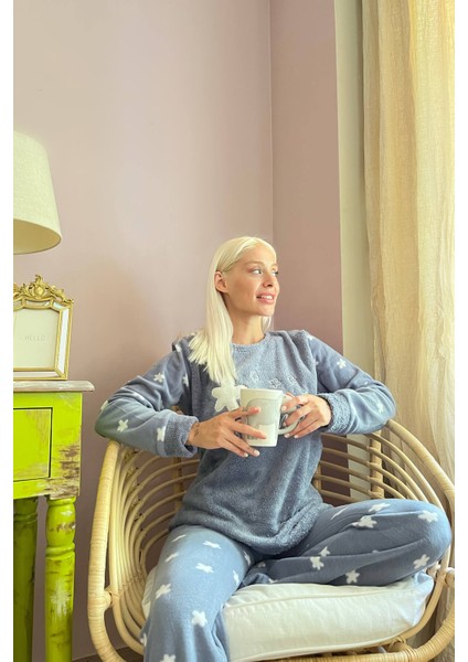 Indigo Hello Winter Desenli Kadın Peluş Pijama Takımı fiyatları