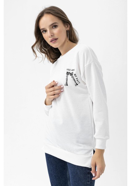 Kadın Sırt Baskı Detaylı Yan Yırtmaçlı Oversize Sweatshirt fırsatları