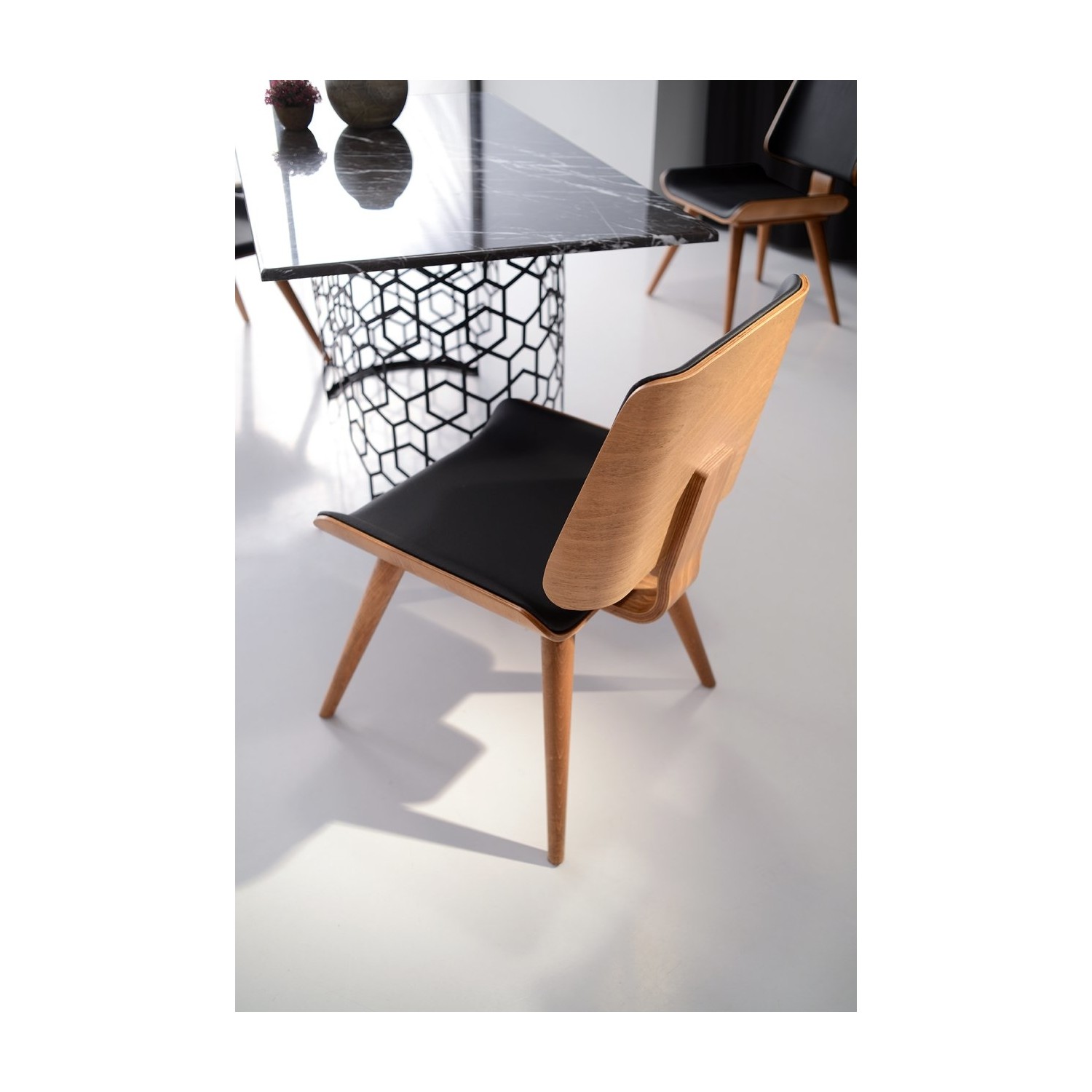 Vrl Mobilya Şık Mutfak Masa Takımı PierreViyana Fiyatı Vrl Mobilya Şık Mutfak Masa Takımı PierreViyana Fiyatı