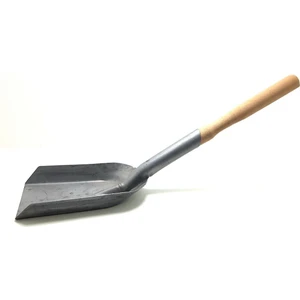 Ahşap Saplı Metal Kömür Küreği