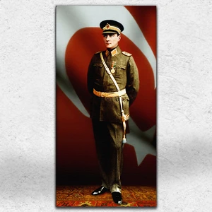 İyi Olsun Bayraklı Boydan Atatürk Kanvas Tablo
