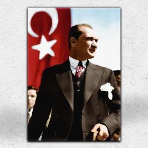 İyi Olsun Bayraklı Atatürk Portresi Dekoratif  Kanvas Tablo