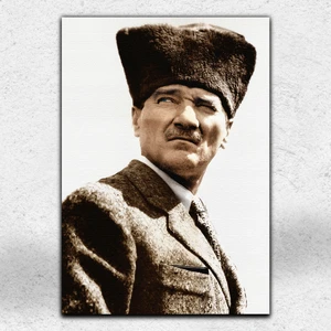 İyi Olsun Kalpaklı Atatürk Portresi Kanvas Tablo
