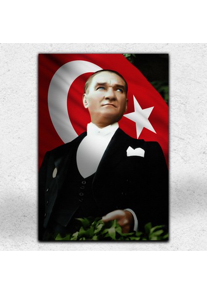 Bayraklı Atatürk Portresi Dekoratif Kanvas Tablo