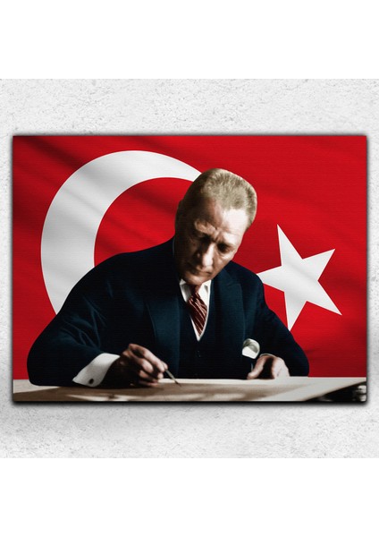 Bayraklı Atatürk Portresi Her Mekana Uygun Dekoratif Kanvas Tablo