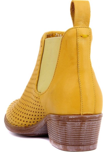 Sarı Deri Kısa Yaz Botu fırsatları