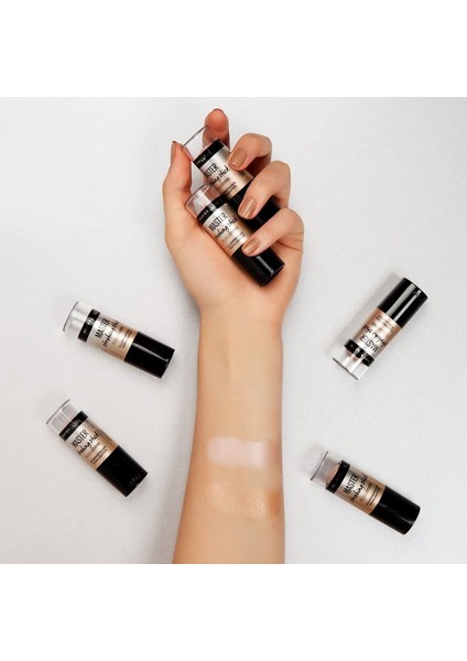 Master Strobing Stick Highlighter 200 Medium Nude Glow - Orta Ton modelleri