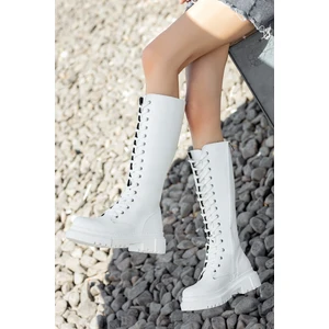 Bany Beyaz Bağcıklı Yanı Fermuarlı Günlük Kadın Çizme