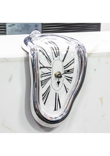 Roman Sürrealist Salvador Dali Tarzı Duvar Saati - Gümüş (Yurt Dışından)
